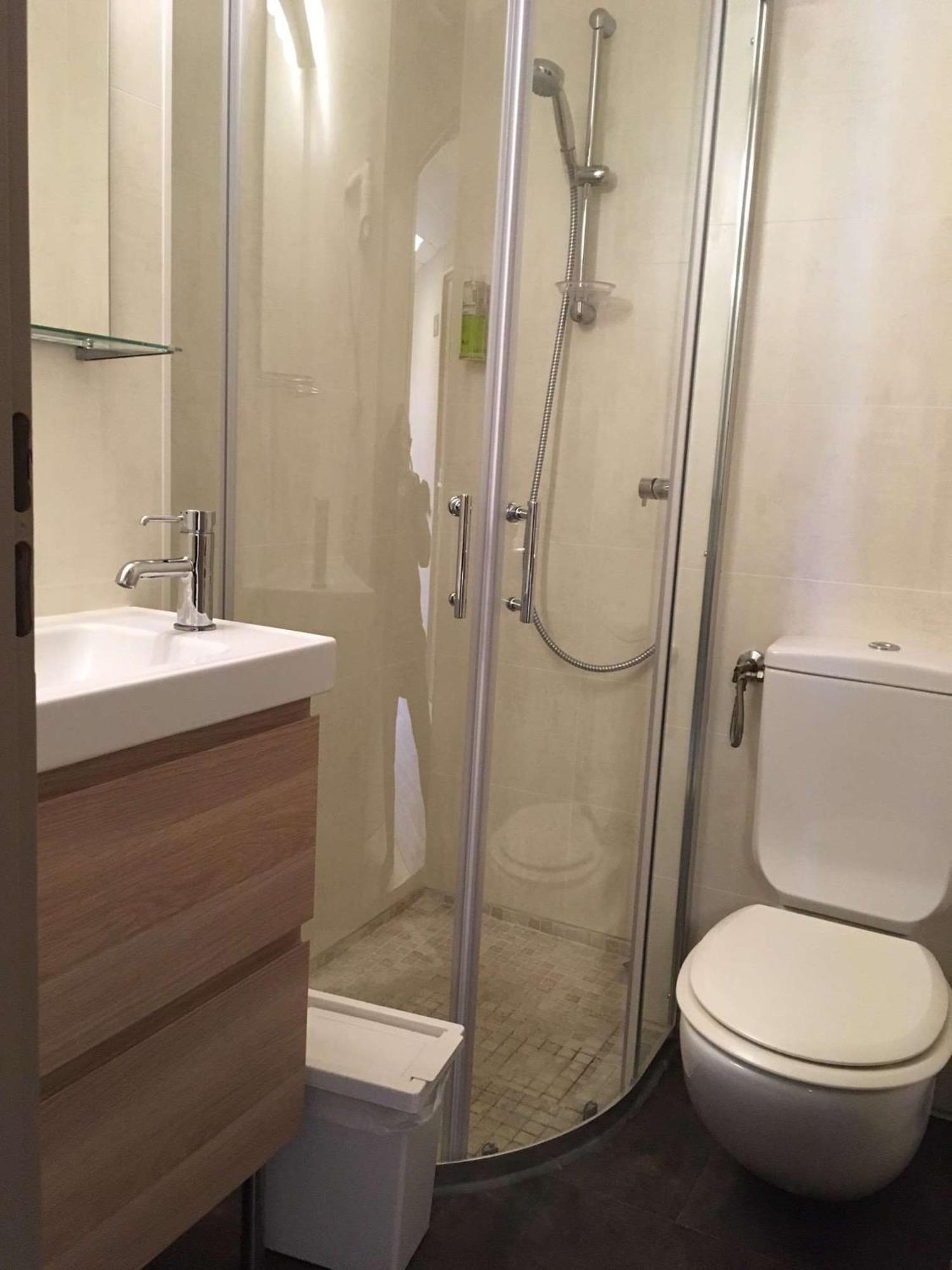 Brit Hotel Salon De Provence Екстериор снимка