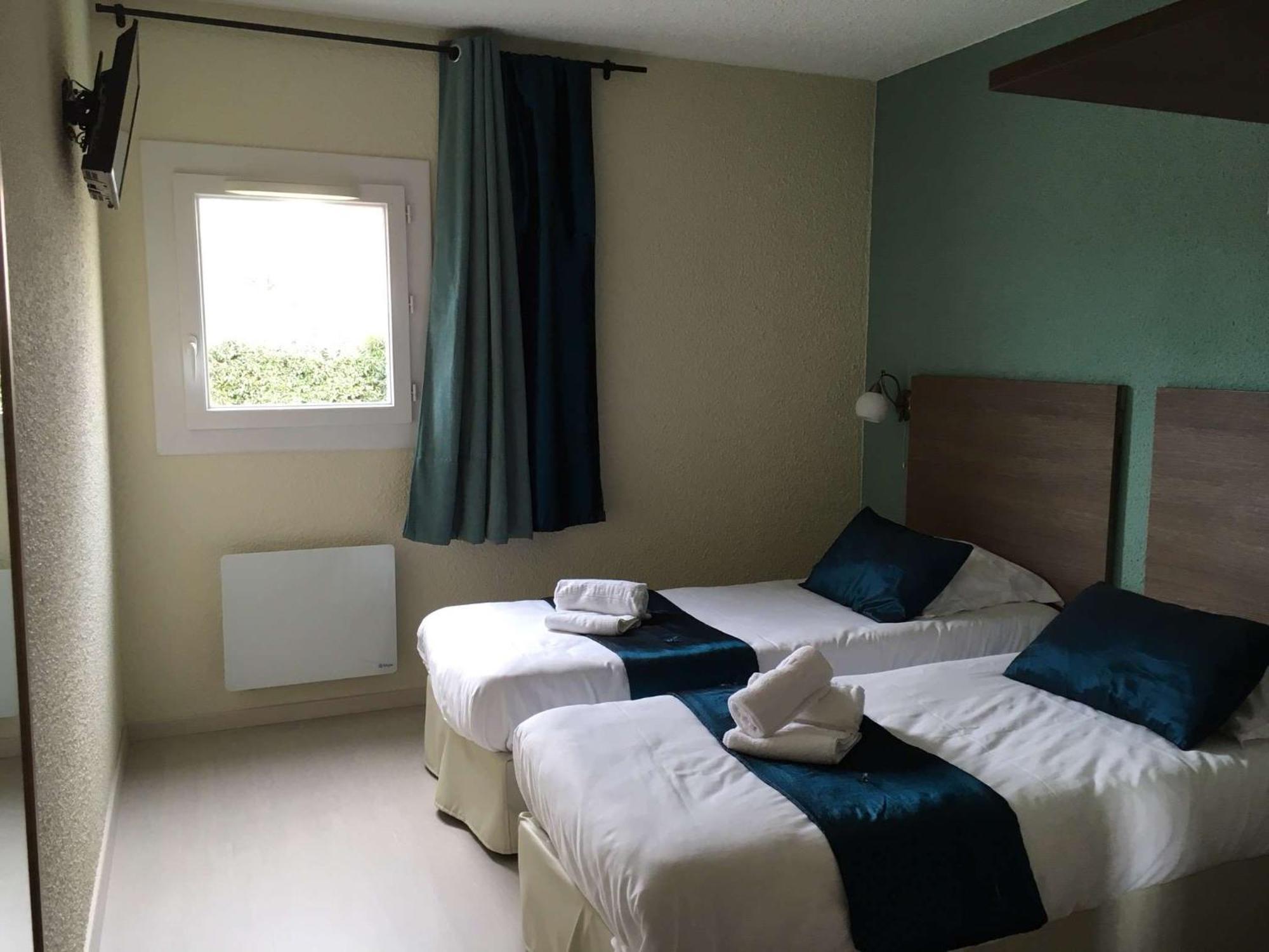 Brit Hotel Salon De Provence Екстериор снимка